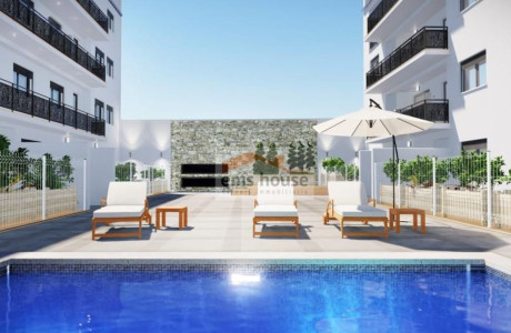 Piso en venta en calle Artur Mundet 1 -, 3