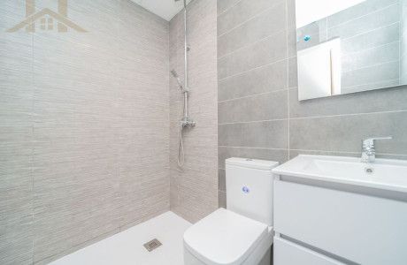 Dúplex en venta en calle Alto los Leones, 26