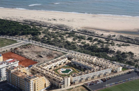 Chalet adosado en venta en avenida parque s/n