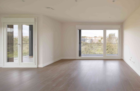 Piso en venta en avenida De Los Oscos, 2