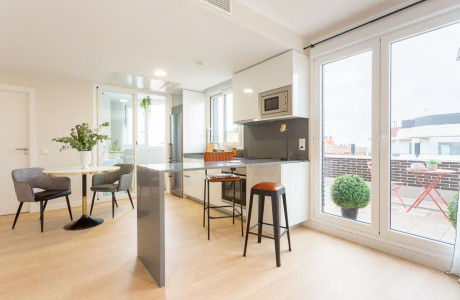 Ático en venta en calle Aquitania , 2