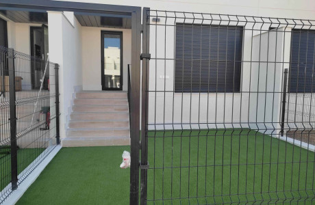 Chalet adosado en venta en calle Luis Ocaña, 91