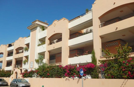 Garaje en venta en Calle Rubí el