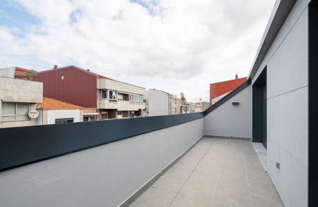 Ático en venta en calle Sanjurjo Badía, 62