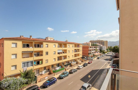 Piso en venta en Urb. Av Nautilus, Santa Margarida