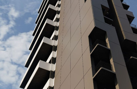 Local en venta en avenida del Mediterráneo, 54