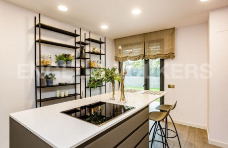 Ático en venta en Finestrelles