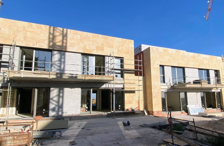 Chalet adosado en venta en calle Felix Candela, 15