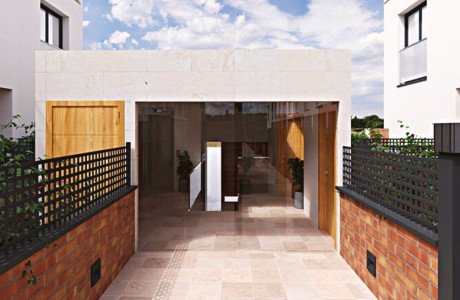 Chalet adosado en venta en calle Bazán, 41