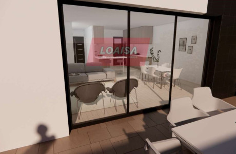 Chalet adosado en venta en calle la Traiña, 10