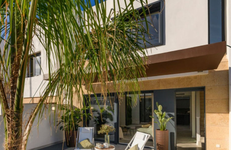 Chalet adosado en venta en avenida Andres Hernandez Ros s/n