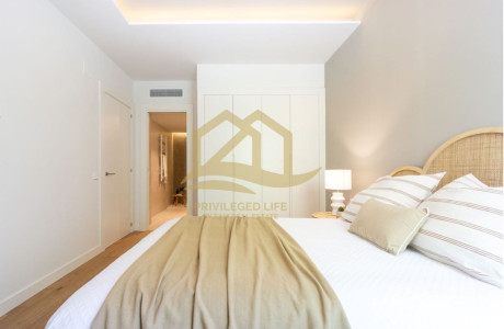 Ático en venta en calle Casanova, 57