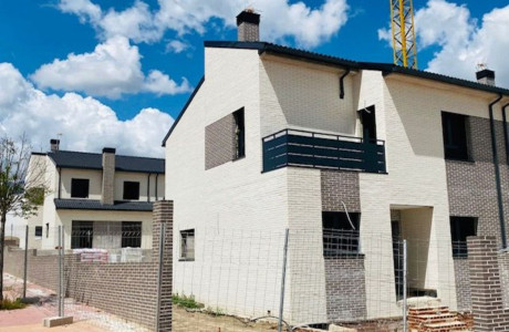 Chalet pareado en venta en calle Arroyo Grande, 93