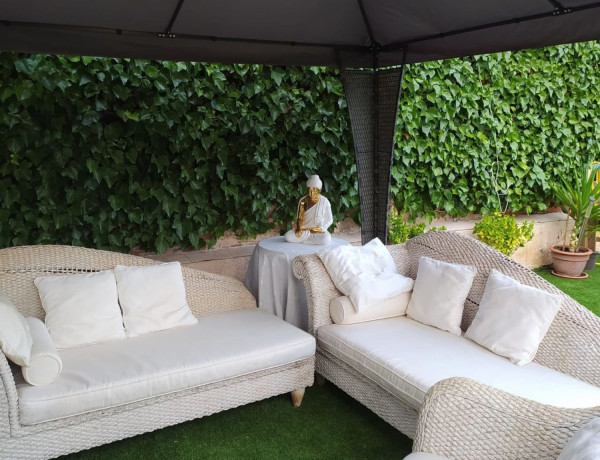 Chalet adosado en venta en calle del Carç, 102