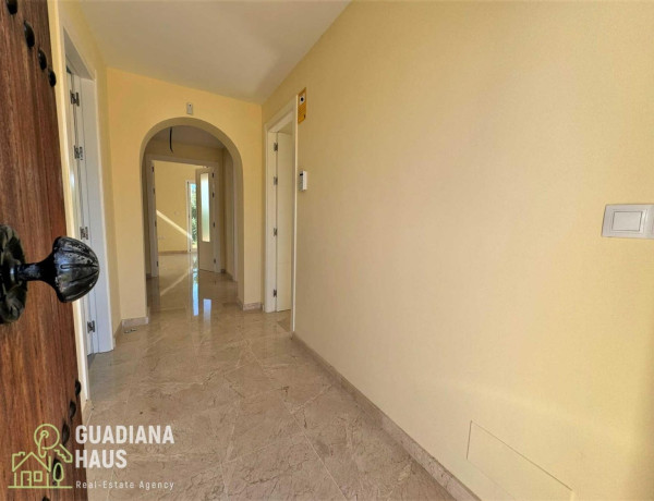 Chalet adosado en venta en calle Rubén Darío, 3301