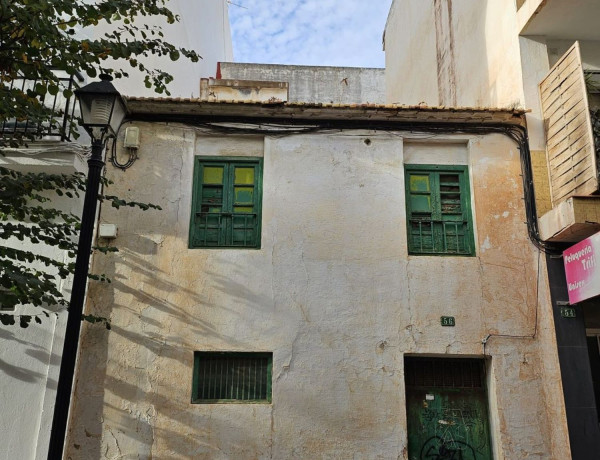 Edificio de uso mixto en venta en avenida Condes de San Isidro, 62