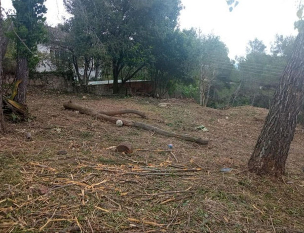 Terreno en venta en calle de la Tossa d'Alp, 23