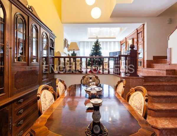 Chalet adosado en venta en Carcaixent