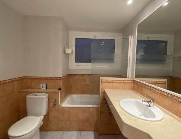 Alquiler de Piso en calle del Camp, 74