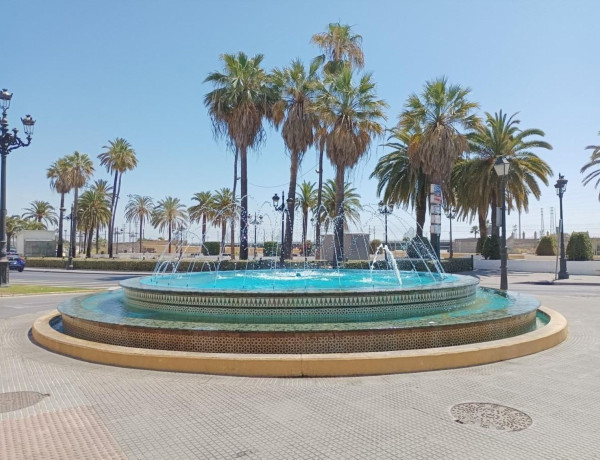 Terreno en venta en calle Rompeserones