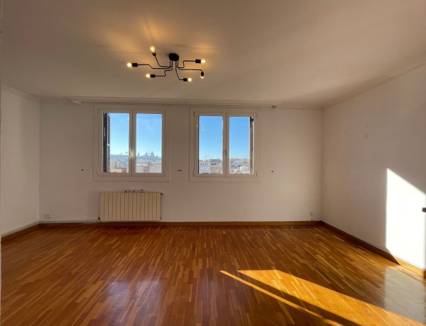Piso en venta en calle del Comte d'Urgell, 20