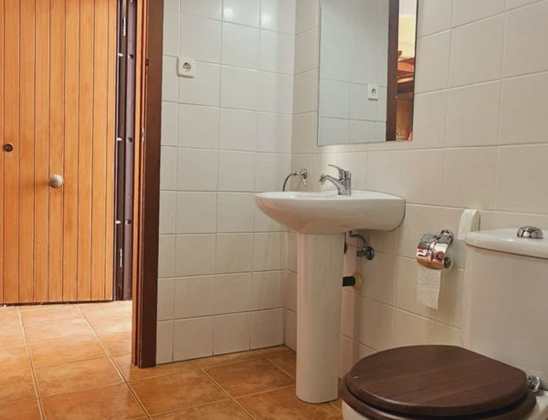 Chalet adosado en venta en Carlos I