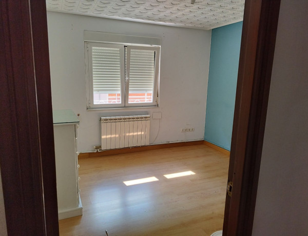 Piso en venta en calle Víctor Hevia, 6