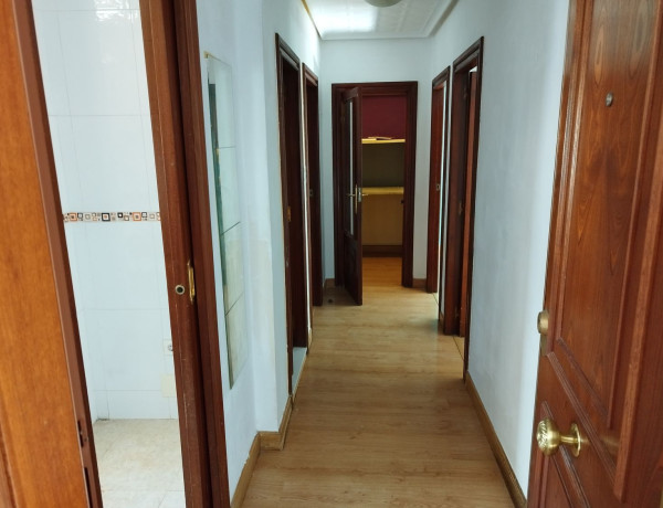 Piso en venta en calle Víctor Hevia, 6