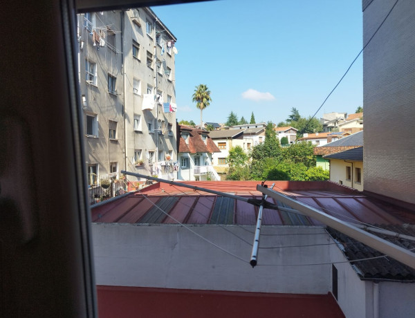 Piso en venta en calle Víctor Hevia, 6