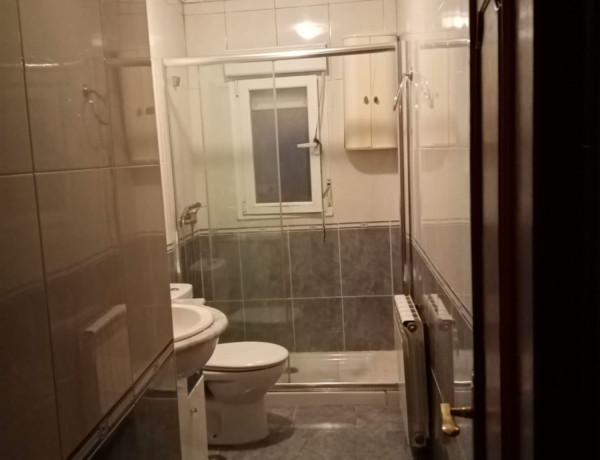 Piso en venta en calle Víctor Hevia, 6