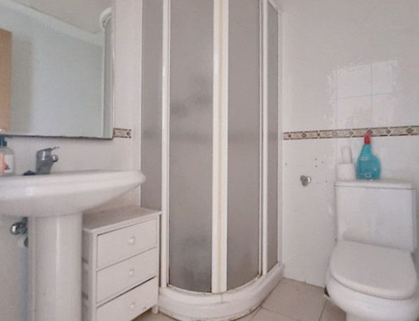 Chalet pareado en venta en Alicante Golf