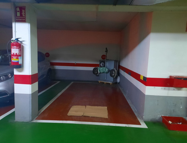 Garaje en venta en calle Luis pinilla, 16