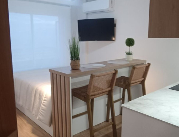 Alquiler de Estudio en Ensanche-Diputación