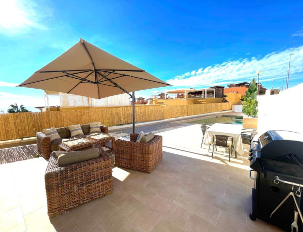 Casa o chalet independiente en venta en Isla Plana-Los Puertos