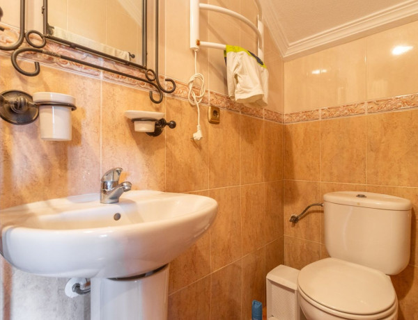 Chalet adosado en venta en avenida de Montezenia s/n