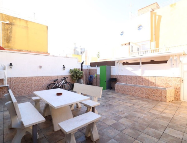 Chalet adosado en venta en Los Balcones y los Altos