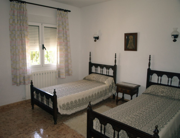 Alquiler de Casa o chalet independiente en Urbanizacion Maryvilla