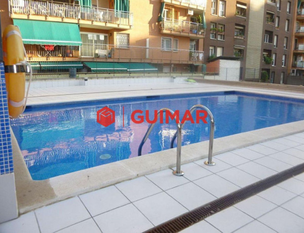 Piso en venta en calle Gelida