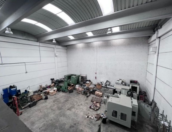 Alquiler de Nave en Urb. Baix Llobregat, Martorell