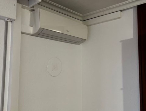 Piso en venta en avenida de los Cipreses