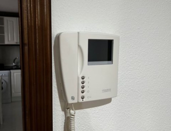 Piso en venta en avenida de los Cipreses