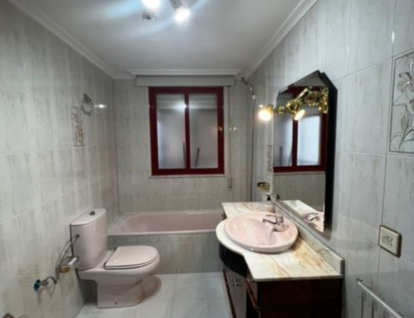 Piso en venta en avenida de los Cipreses