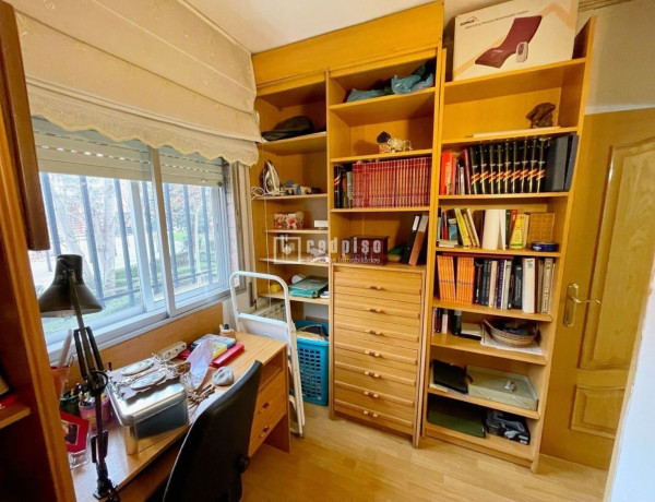 Piso en venta en calle Paredes de Nava