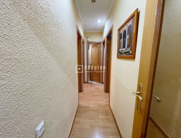 Piso en venta en calle Paredes de Nava