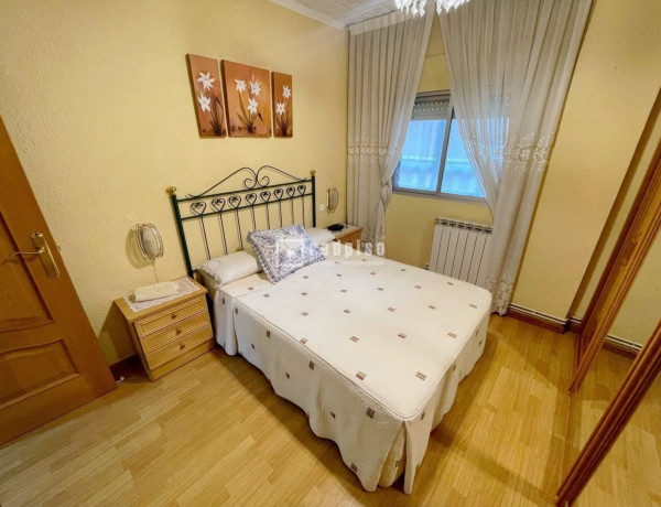 Piso en venta en calle Paredes de Nava