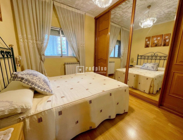 Piso en venta en calle Paredes de Nava