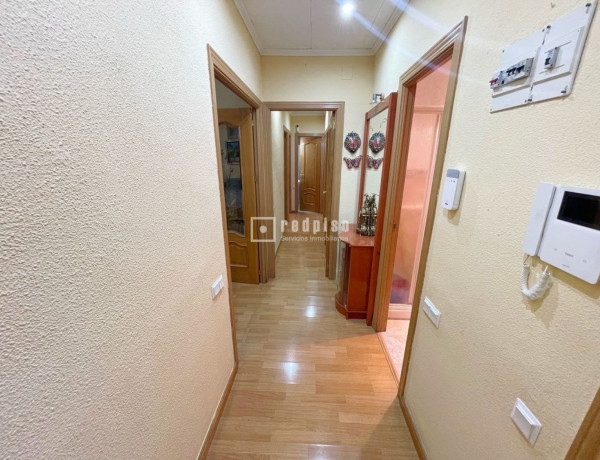 Piso en venta en calle Paredes de Nava