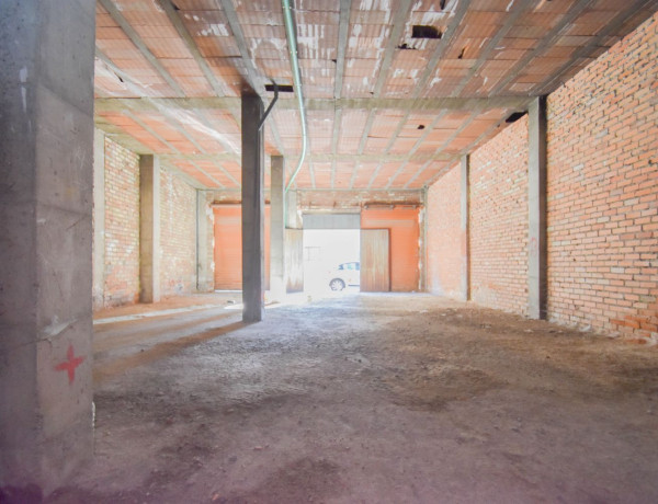 Local en venta en avenida Blas de Otero