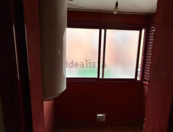 Piso en venta en calle Rutilo