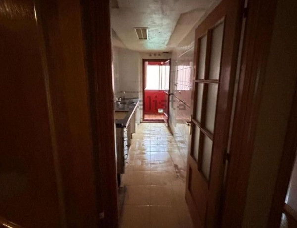 Piso en venta en calle Rutilo